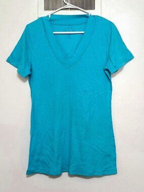 Turquoise V‑Neck Tee